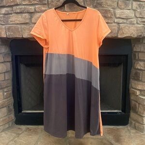 Tangerine, grey, and dark grey dress. Pit to Pit is 22. Length is 38. XL